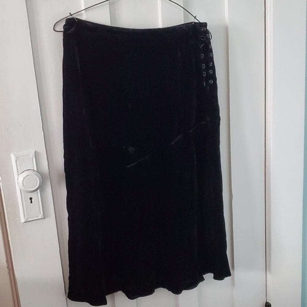 Velvet skirt